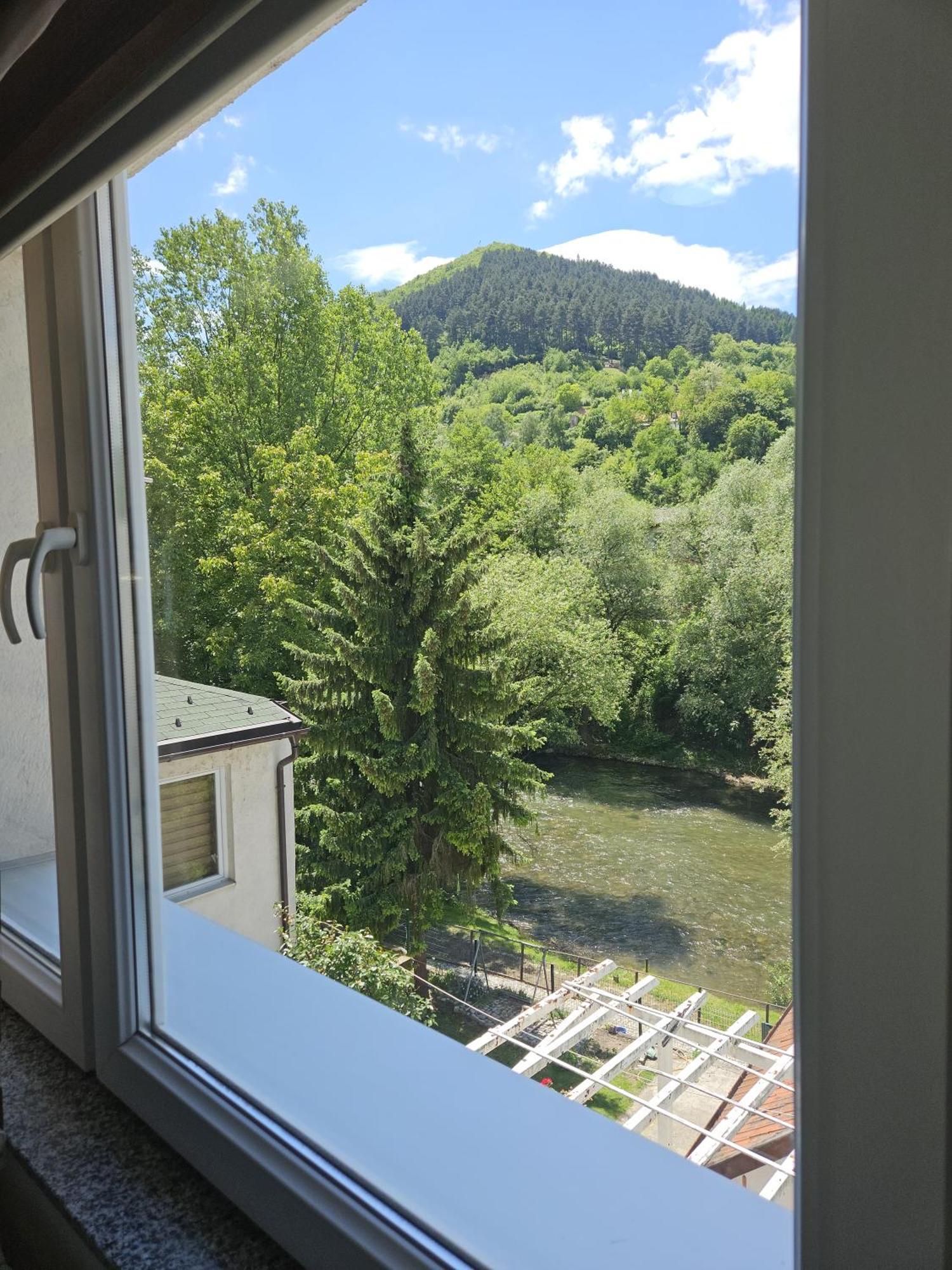 Apartments Arna Visoko Exterior photo